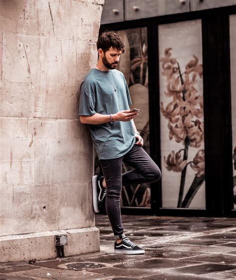 oversized shirt on skinny guy